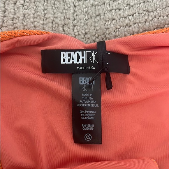 Beach Riot - Picture 3 of 3